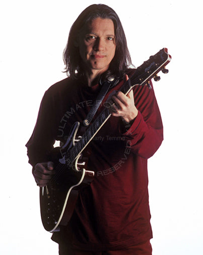 Photo of guitarist Robben Ford during a photo shoot by Marty Temme