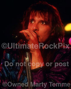 Photos of singer Richard Black Onstage in Hollywood in 1989 by Marty Temme