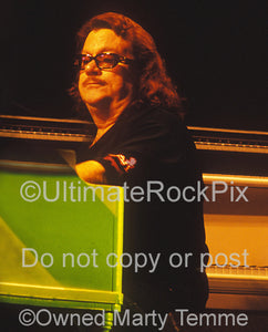 Photo of keyboardist Billy Powell of Lynyrd Skynyrd in concert in 2004 by Marty Temme