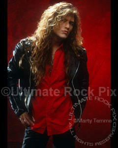 Photo of Blas Elias of Slaughter during a studio photo shoot in 1990 by Marty Temme