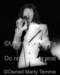 Photo of Russell Mael of Sparks in concert in 1975 by Marty Temme