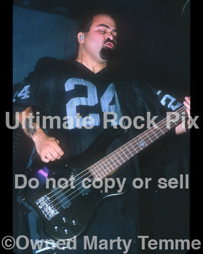 Photo of Tony Campos of Static-X in concert in 2001 by Marty Temme