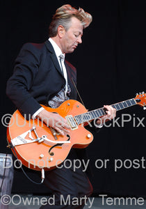 Photo of Brian Setzer of The Stray Cats in concert in 2007 by Marty Temme