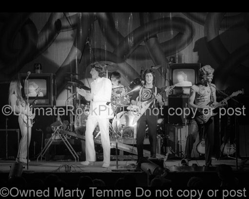 Photo of Fee Waybill and The Tubes in concert in 1975 by Marty Temme