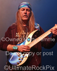 Photo of guitar player Uli Jon Roth in concert in 2008 by Marty Temme