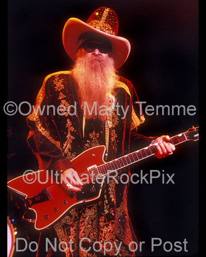 Photo of Billy Gibbons of ZZ Top playing a Gretsch Billy-Bo Jupiter Thunderbird in concert in 2003 by Marty Temme